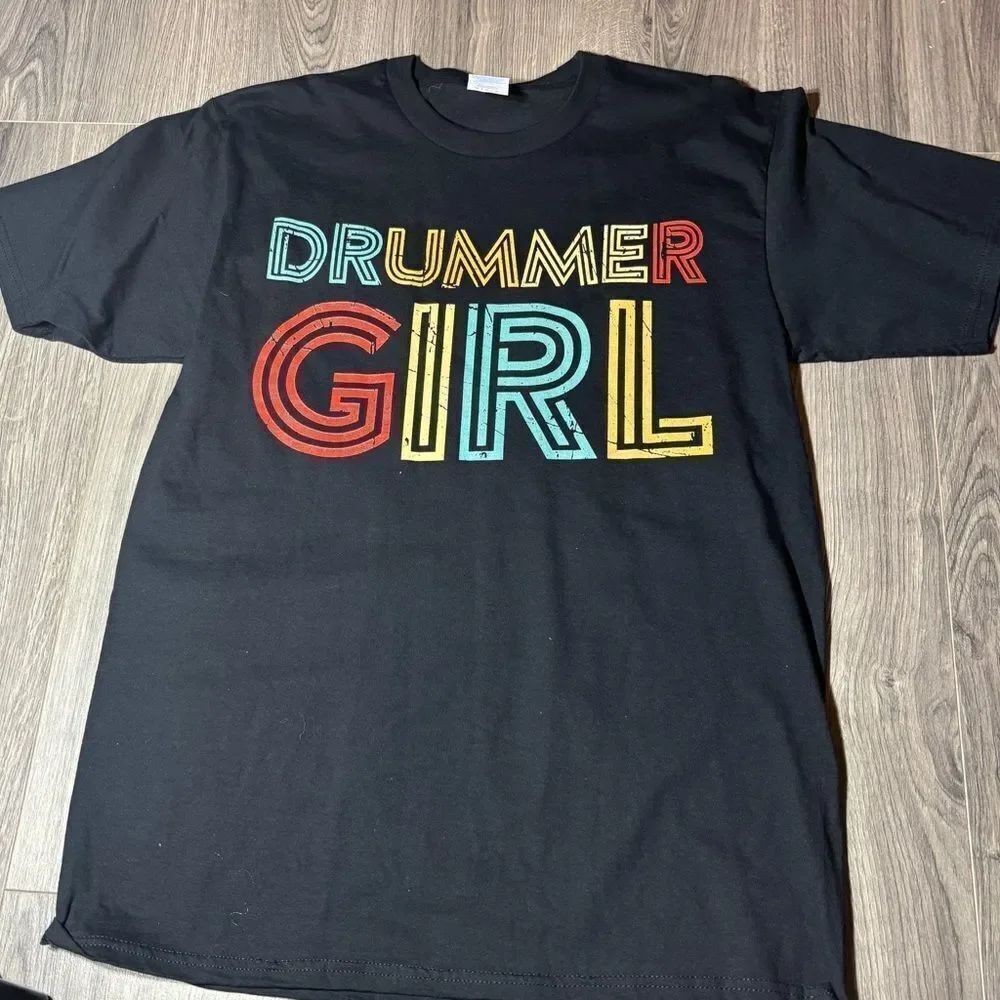 Drummer Girl Graphic Tee Shirt Unisex Size Medium EPC
